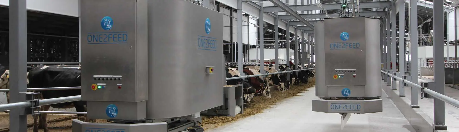 Automatisch füttern
& entmisten