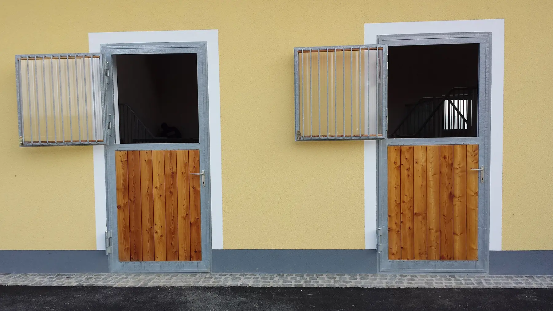 Stalltor im Einsatz